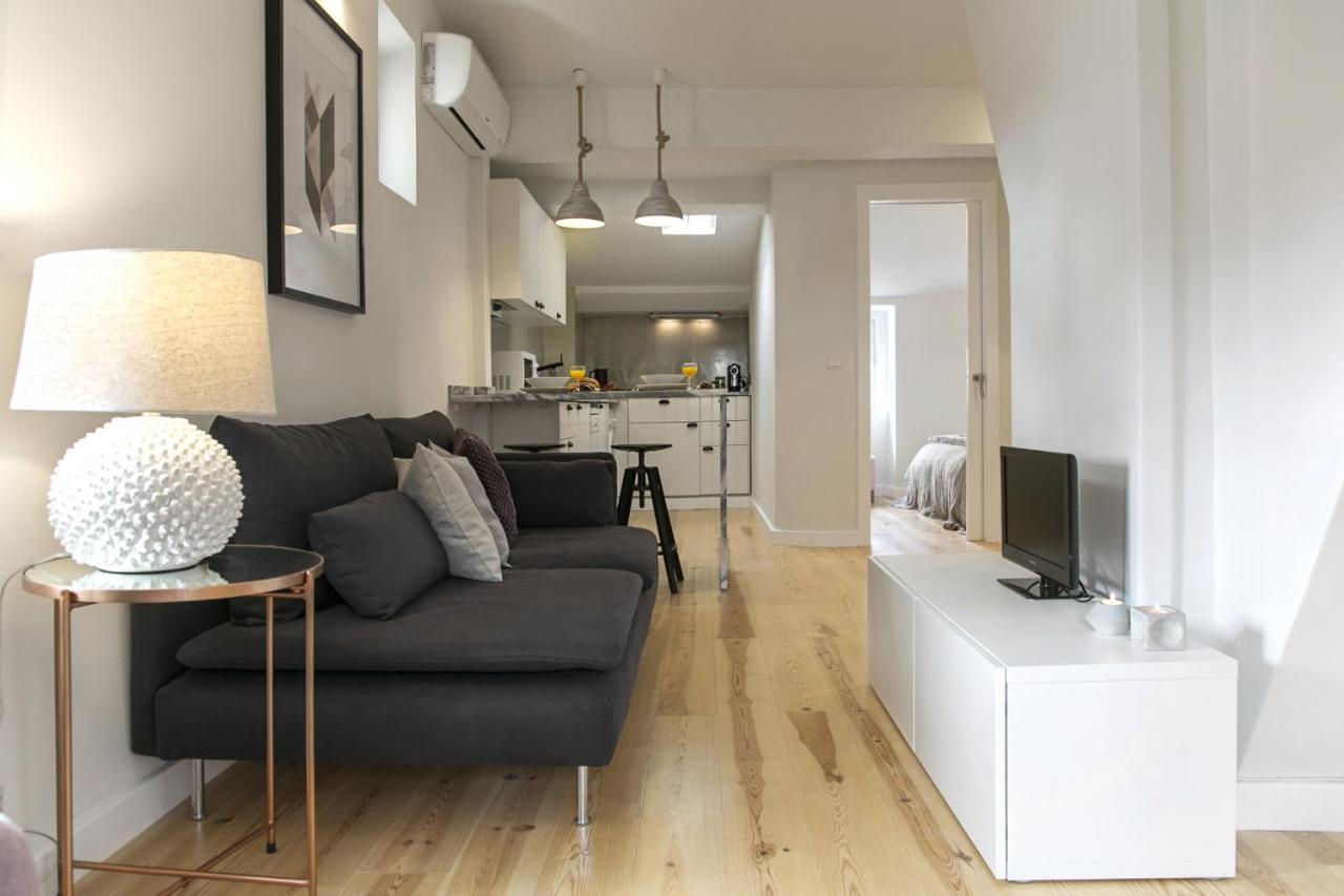 Romantic Nest For A Getaway At Downtown With Design Lisbona Esterno foto